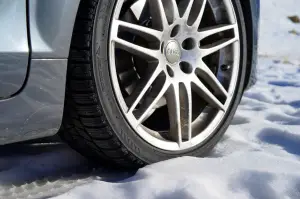 Bridgestone Blizzak LM-25 e Potenza S001