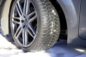 Bridgestone Blizzak LM-25 e Potenza S001