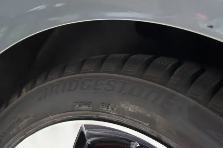 Bridgestone cambio gomme Blizzak LM-32s Potenza S001 - 21