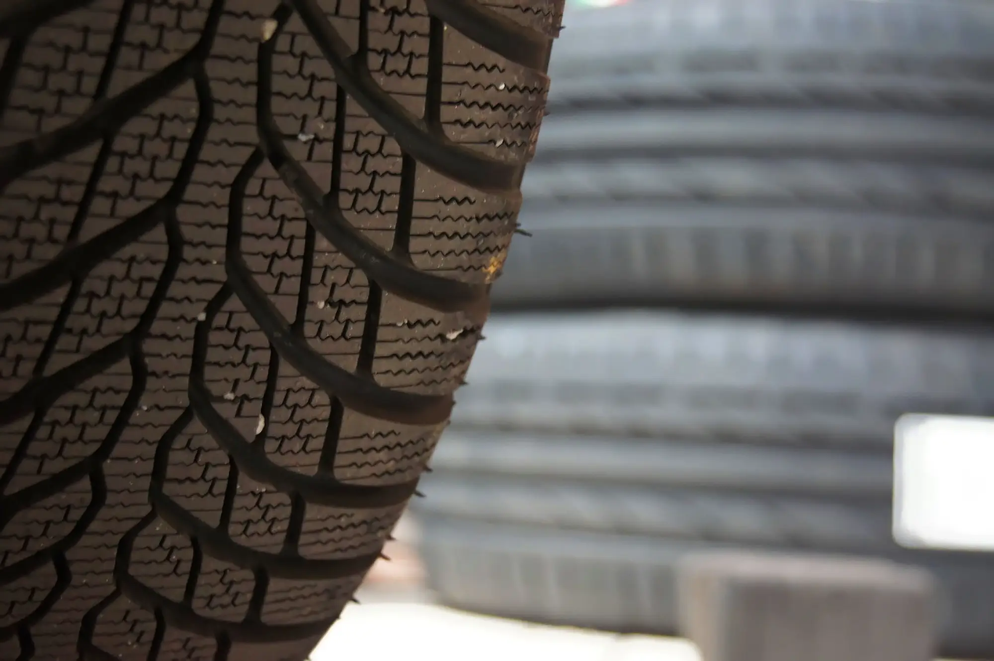 Bridgestone cambio gomme Blizzak LM-32s Potenza S001 - 30