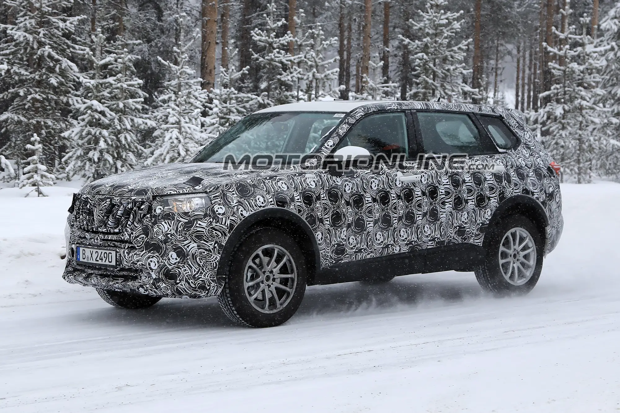 Brilliance V7 foto spia 24 Febbraio 2017 - 2