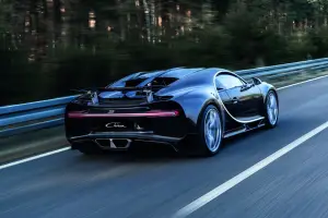 Bugatti Chiron - 4