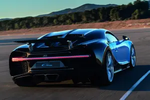 Bugatti Chiron - 5