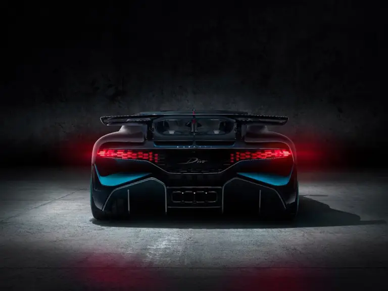 Bugatti Chiron Divo presentazione ufficiale - 8