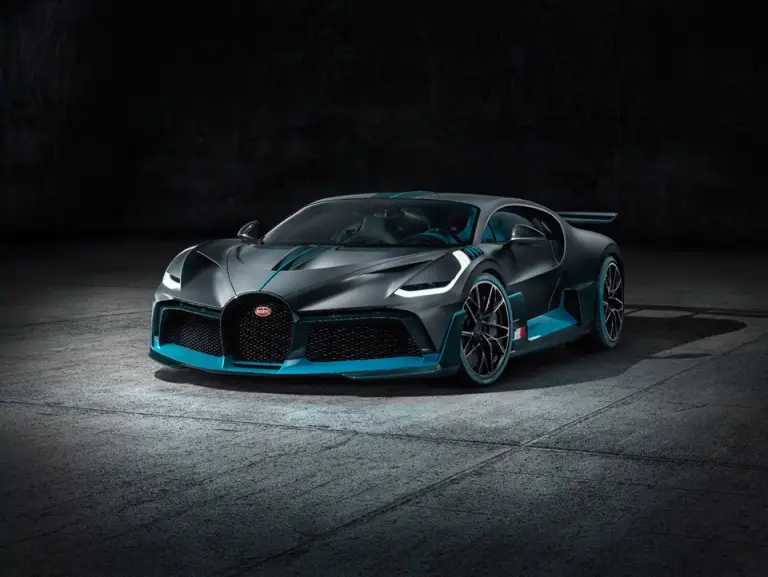Bugatti Chiron Divo presentazione ufficiale - 11