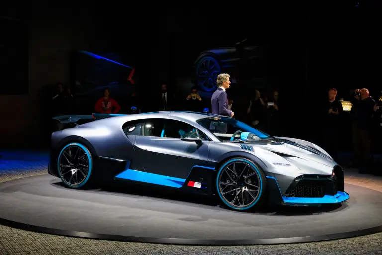 Bugatti Chiron Divo - Salone di Parigi 2018 - 3