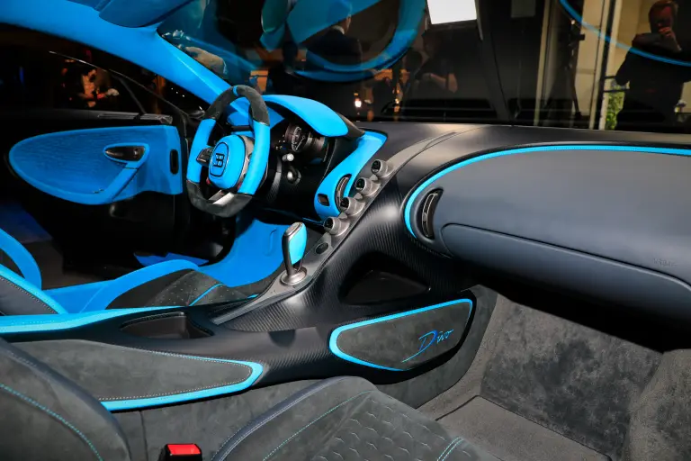 Bugatti Chiron Divo - Salone di Parigi 2018 - 8