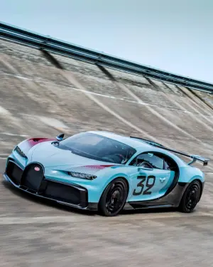 Bugatti Chiron Pur Sport Grand Prix - Foto