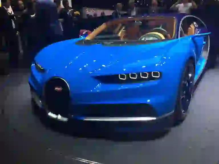 Bugatti Chiron - Salone di Ginevra 2016 - 4