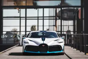 Bugatti Divo - Inizio consegne