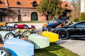Bugatti otto veicoli per cliente - Foto