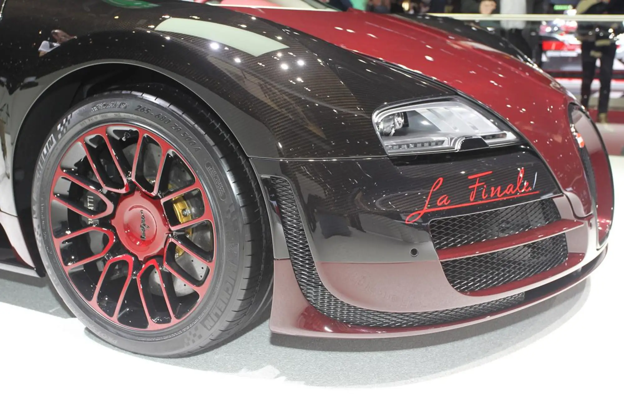 Bugatti Veyron Grand Sport Vitesse La Finale - Salone di Ginevra 2015 - 5