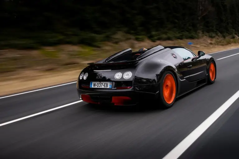 Bugatti Veyron Grand Sport Vitesse - World Speed Record - 10