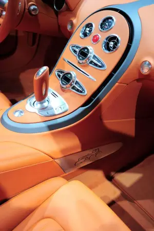 Bugatti Veyron: tre nuove edizioni speciali - 9