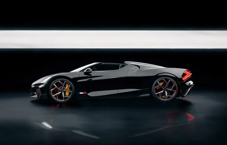 Bugatti W16 Mistral 2022 - 17