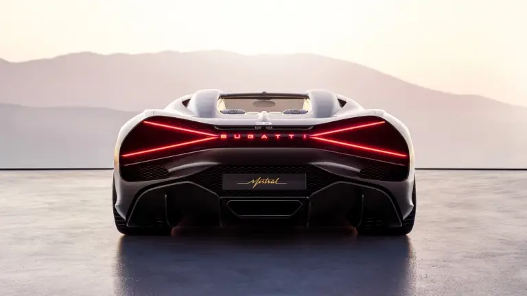 Bugatti W16 Mistral - Foto - 5