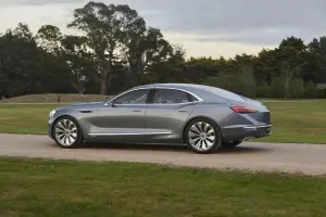 Buick Avenir - 12