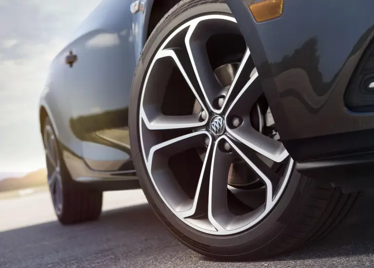 Buick Cascada - 15