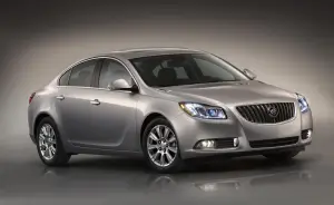 Buick Regal Hybrid - 4