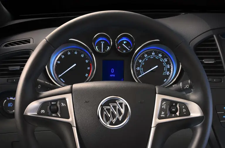 Buick Regal Hybrid - 5