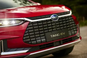 BYD Han, Tang e Atto 3 Europa - Foto - 123