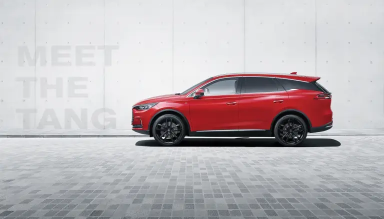 BYD Han, Tang e Atto 3 Europa - Foto - 157
