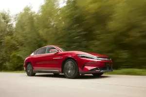 BYD Han, Tang e Atto 3 Europa - Foto - 103
