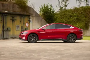 BYD Han, Tang e Atto 3 Europa - Foto - 86