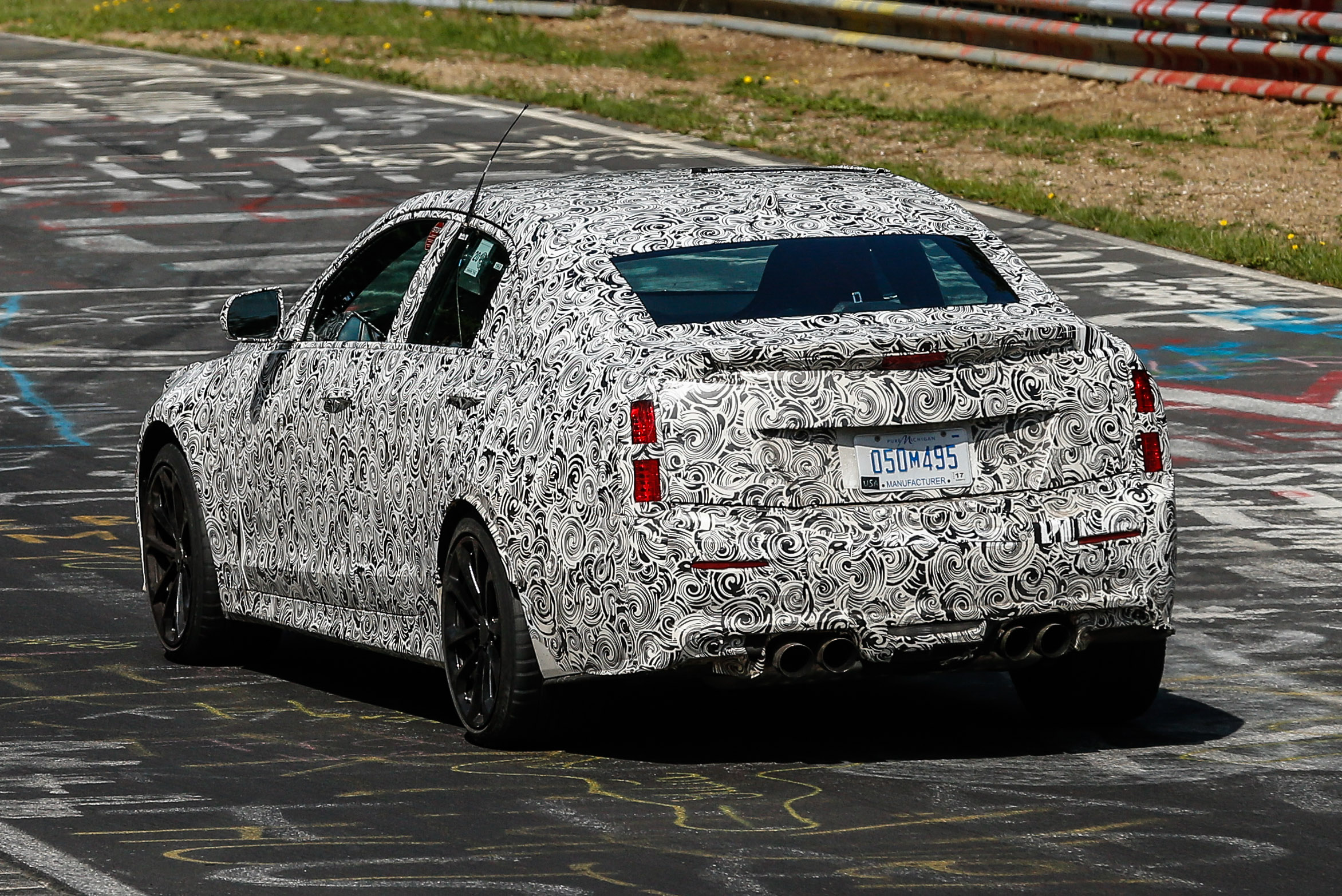 Cadillac ATS-V 2016 - Foto spia 18-07-2014