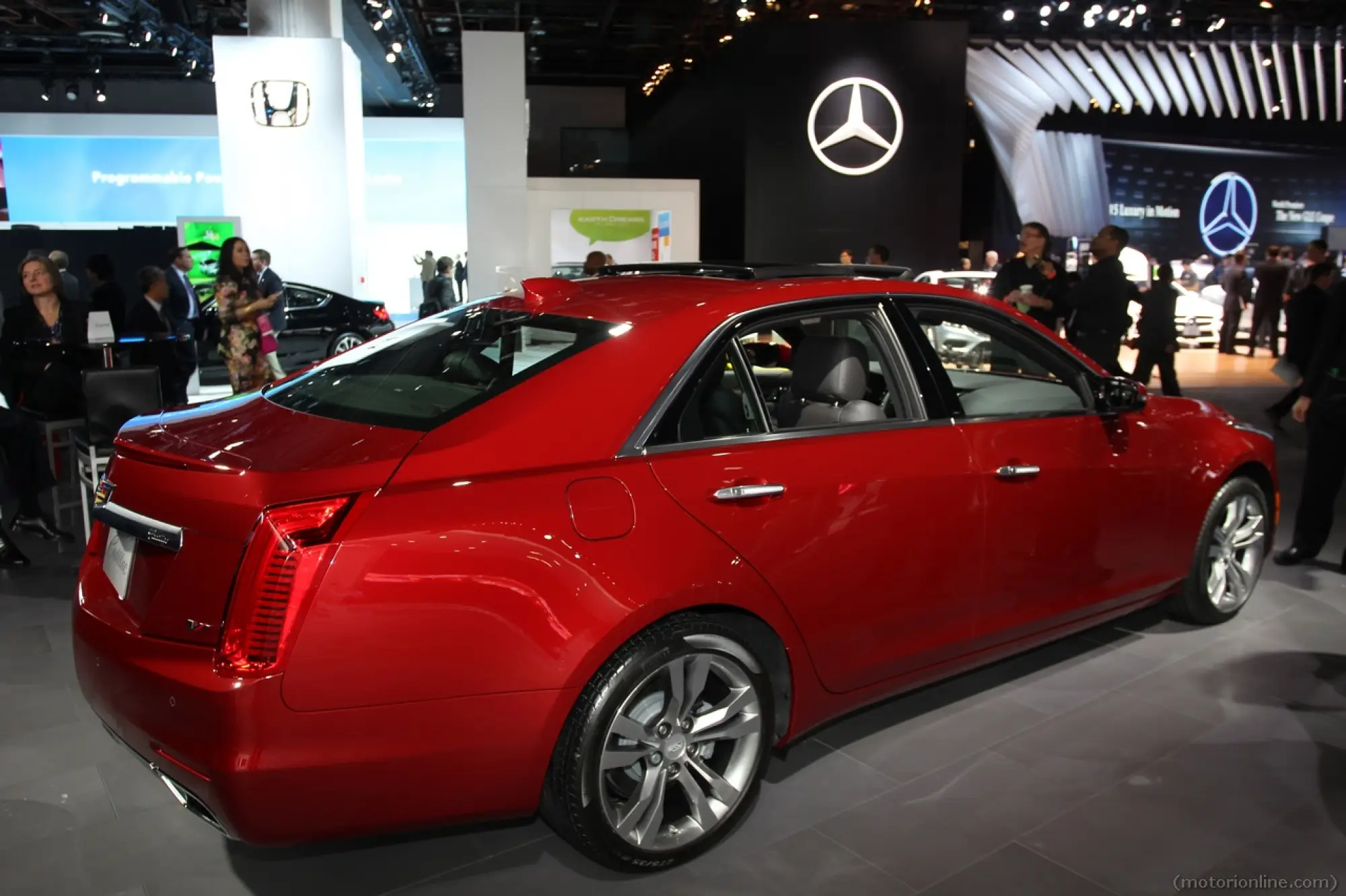 Cadillac ATS V - Salone di Detroit 2015 - 9