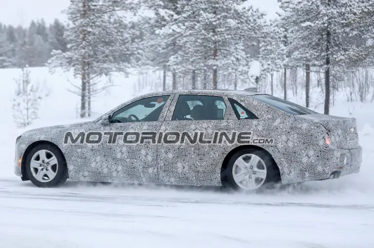 Cadillac CT6 foto spia 23 gennaio 2018 - 5