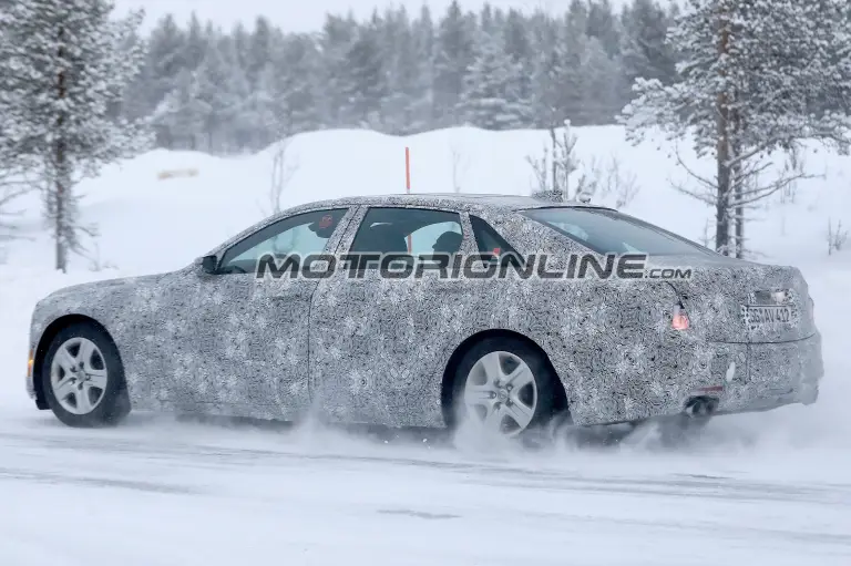 Cadillac CT6 foto spia 23 gennaio 2018 - 6