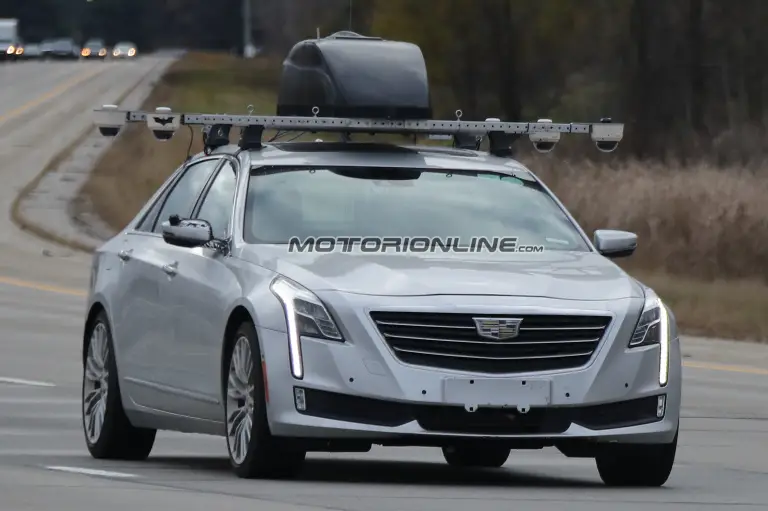 Cadillac CT6 guida autonoma  - 1