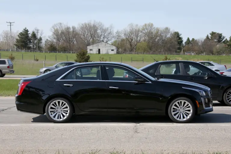 Cadillac CTS Facelift - foto spia maggio 2016 - 4