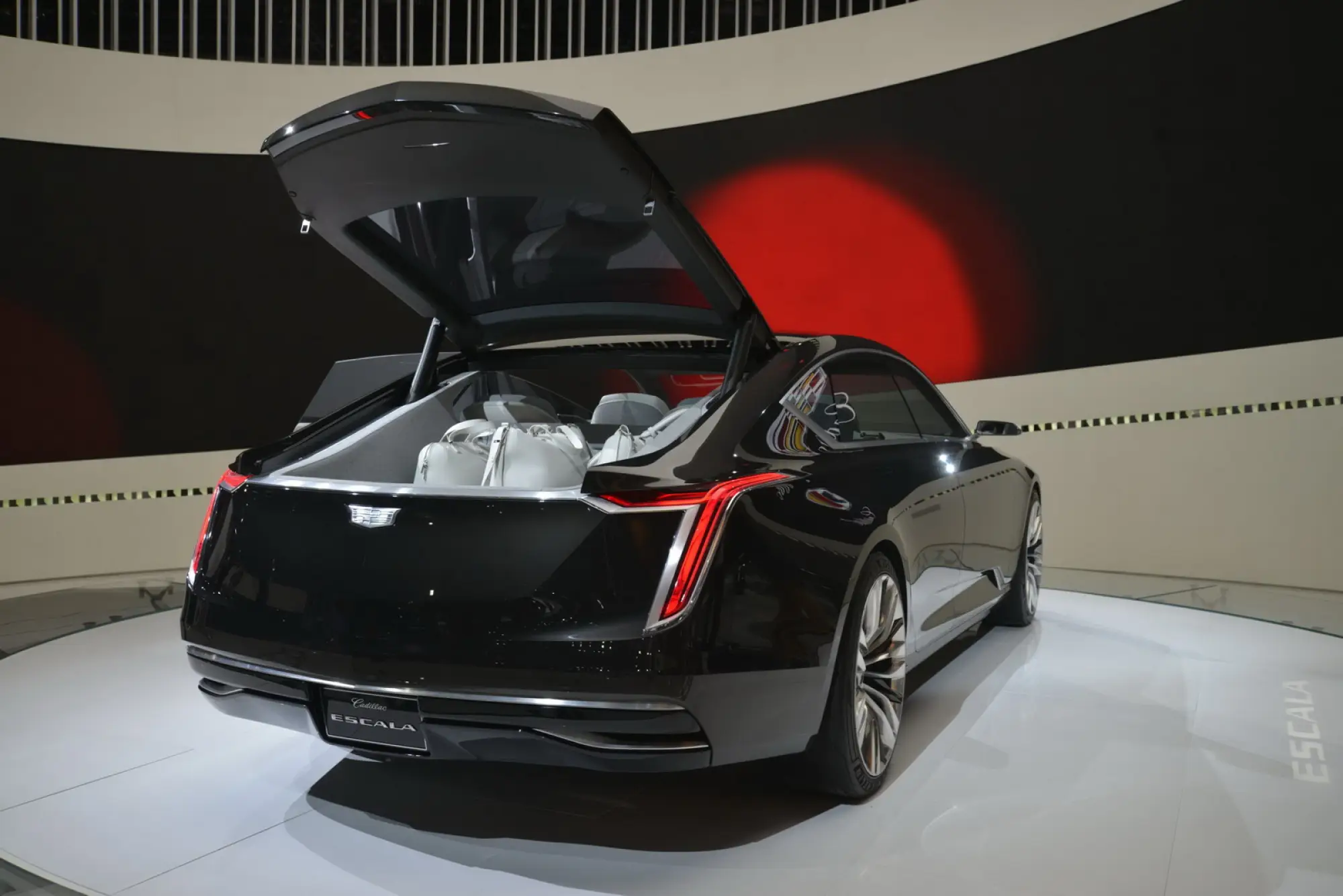 Cadillac Escala Concept - Salone di Los Angeles 2016 - 7