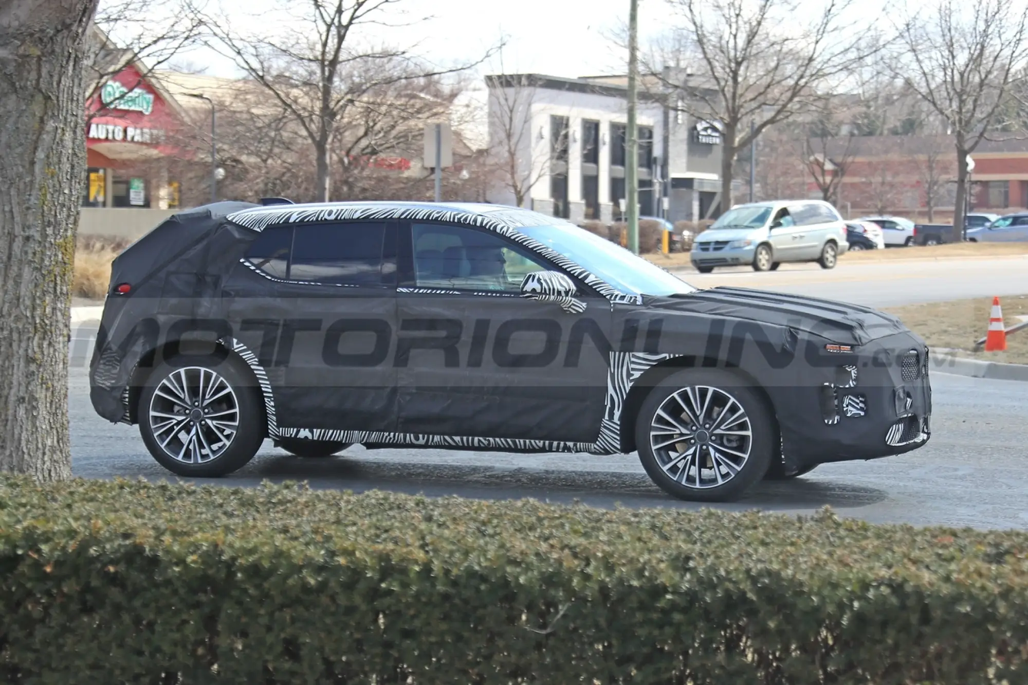 Cadillac XT3 - Foto Spia 08-04-2022 - 8