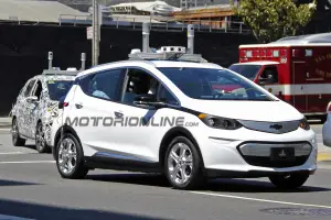 Chevrolet Bolt a guida autonoma - Foto spia 24-05-2016