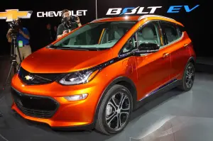 Chevrolet Bolt EV - Salone di Detroit 2016 - 4