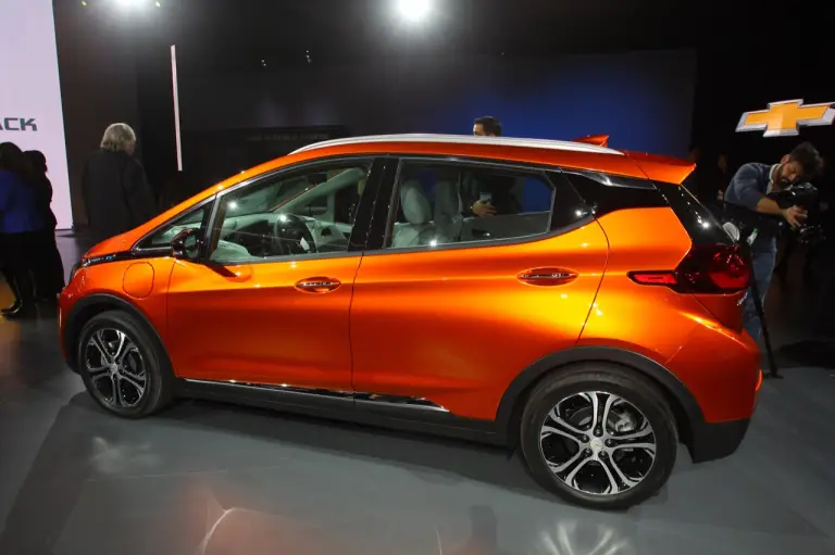 Chevrolet Bolt EV - Salone di Detroit 2016 - 7