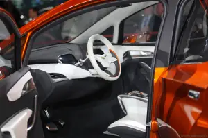 Chevrolet Bolt - Salone di Detroit 2015 - 1