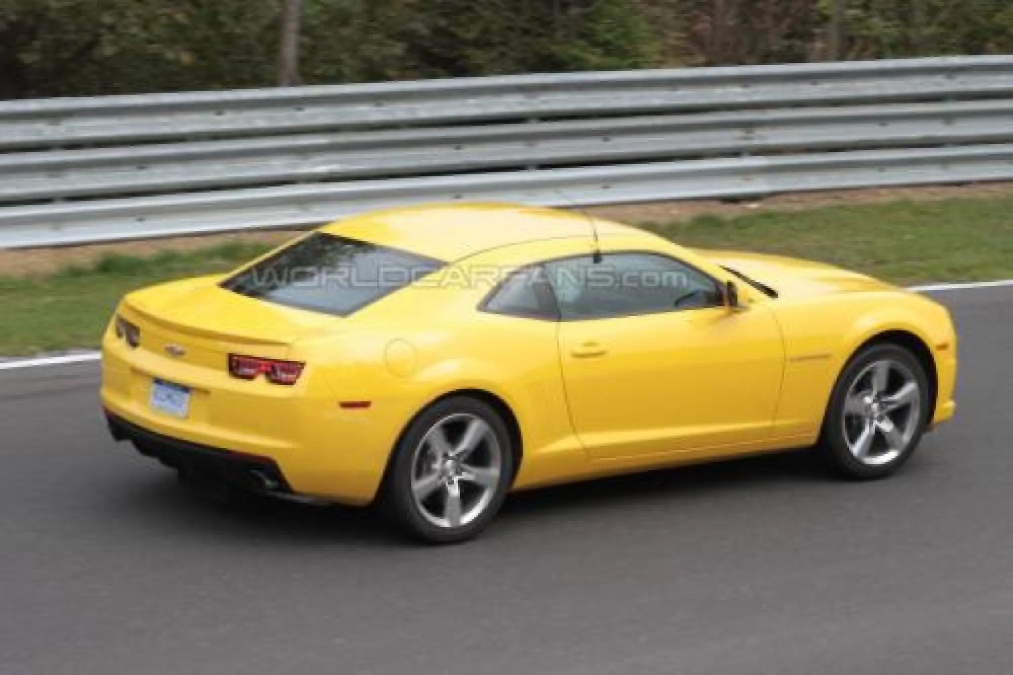Chevrolet Camaro 2011 - 13