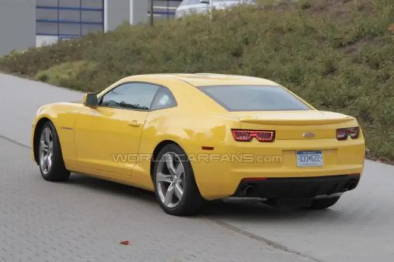 Chevrolet Camaro 2011 - 16