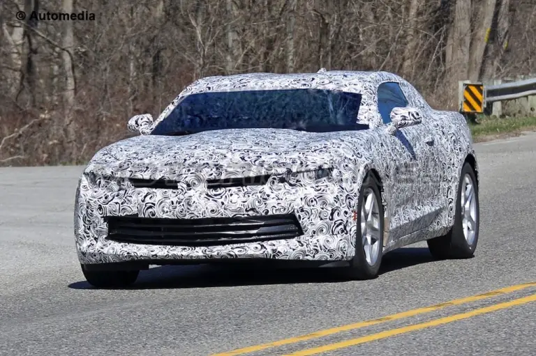 Chevrolet Camaro 2016 - Foto spia 22-04-2015 - 1