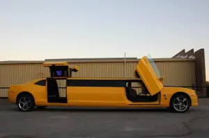 Chevrolet Camaro Bumblebee Limousine - 1