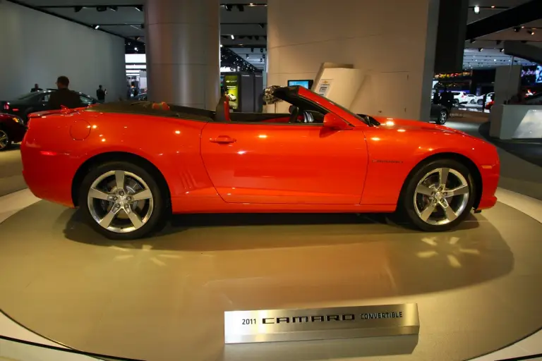 Chevrolet Camaro - Detroit 2011 - 10
