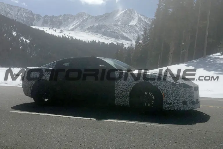 Chevrolet Camaro MY 2019 - Foto spia 02-05-2017 - 16