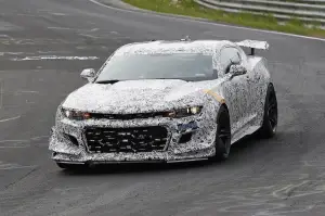 Chevrolet Camaro Z28 al Nurburgring - foto spia (maggio 2016)