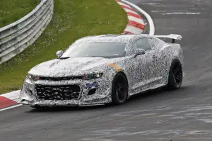 Chevrolet Camaro Z28 al Nurburgring - foto spia (maggio 2016)