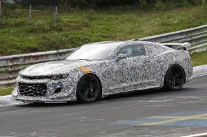 Chevrolet Camaro Z28 al Nurburgring - foto spia (maggio 2016)