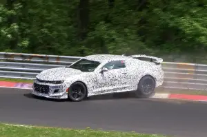 Chevrolet Camaro Z28 - Incidente al Nurburgring (foto spia maggio 2016)